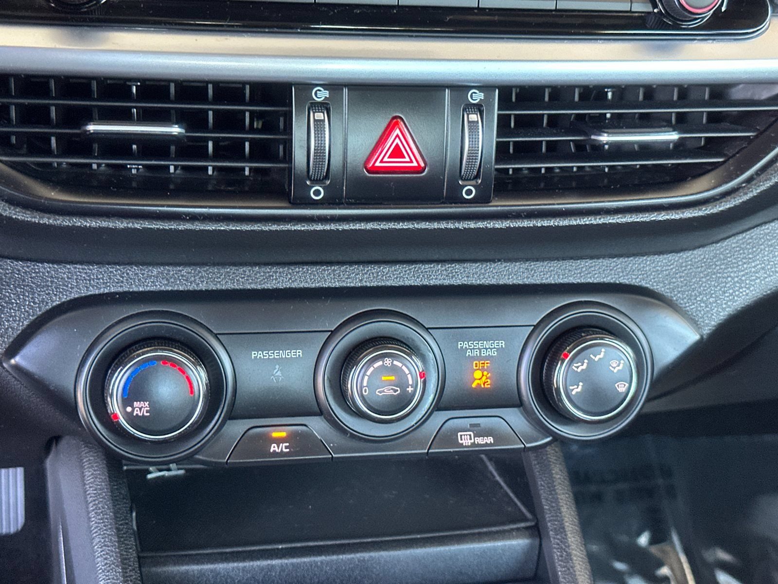 Certified 2023 Kia Forte LXS w/ LXS Technology Package FWD image 26