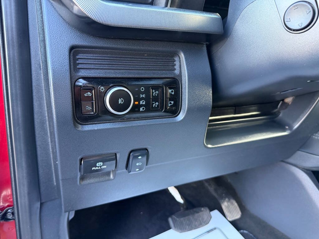 Used 2026 Ford F350 Platinum AWD/4WD image 18