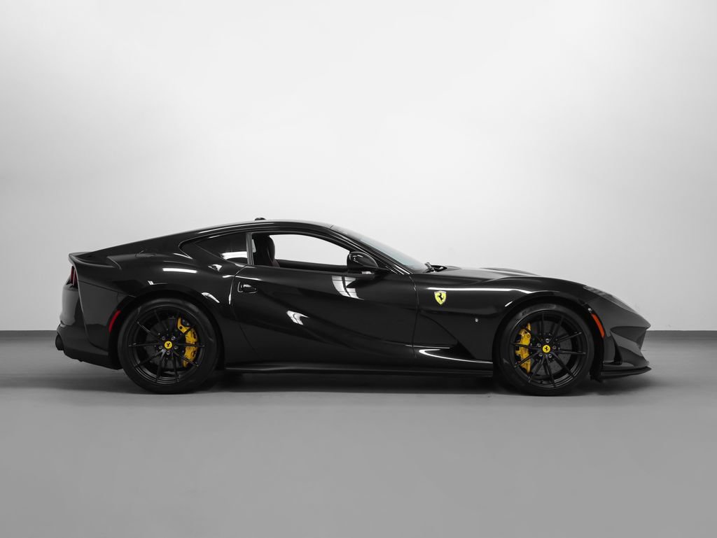 Certified 2018 Ferrari 812 Superfast RWD image 4