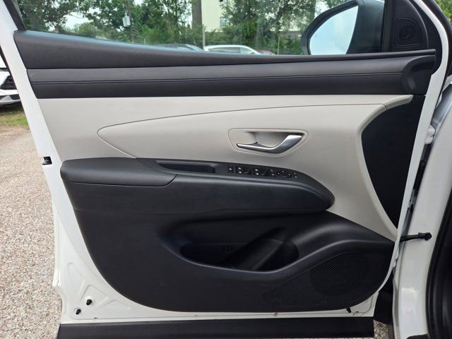 Used 2025 Hyundai Tucson SEL FWD image 13