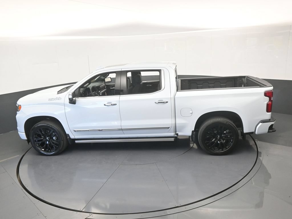 Used 2026 Chevrolet Silverado 1500 High Country w/ Technology Package AWD/4WD image 65