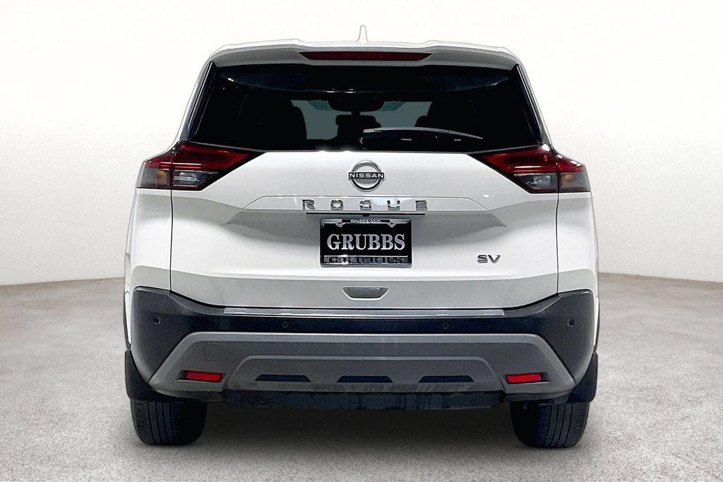 Used 2023 Nissan Rogue SV FWD image 5