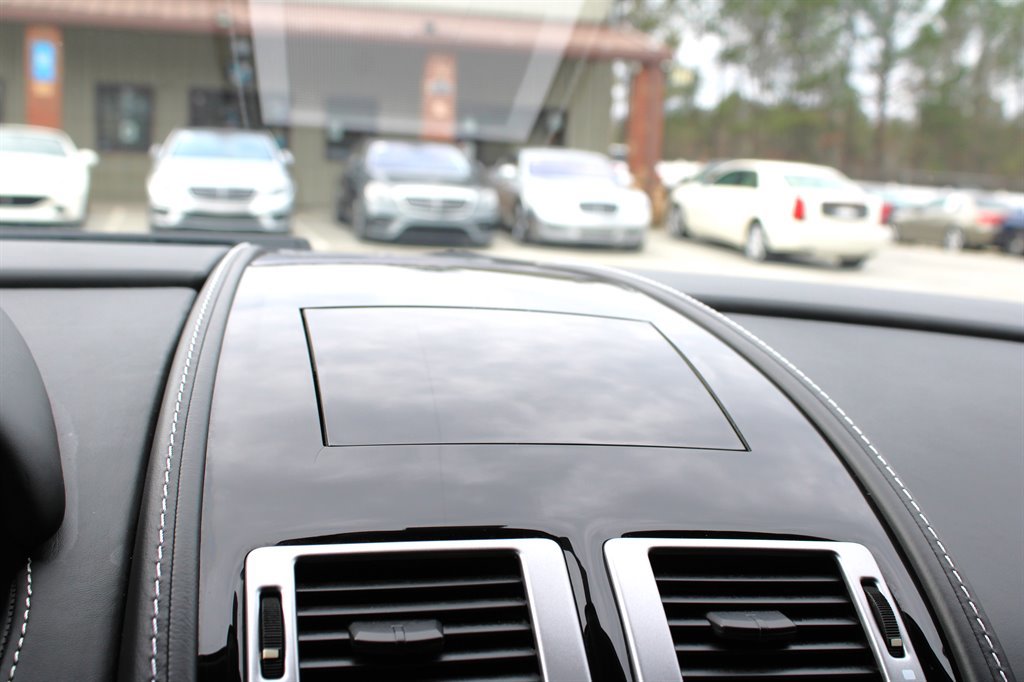 Used 2012 Aston Martin Rapide image 35