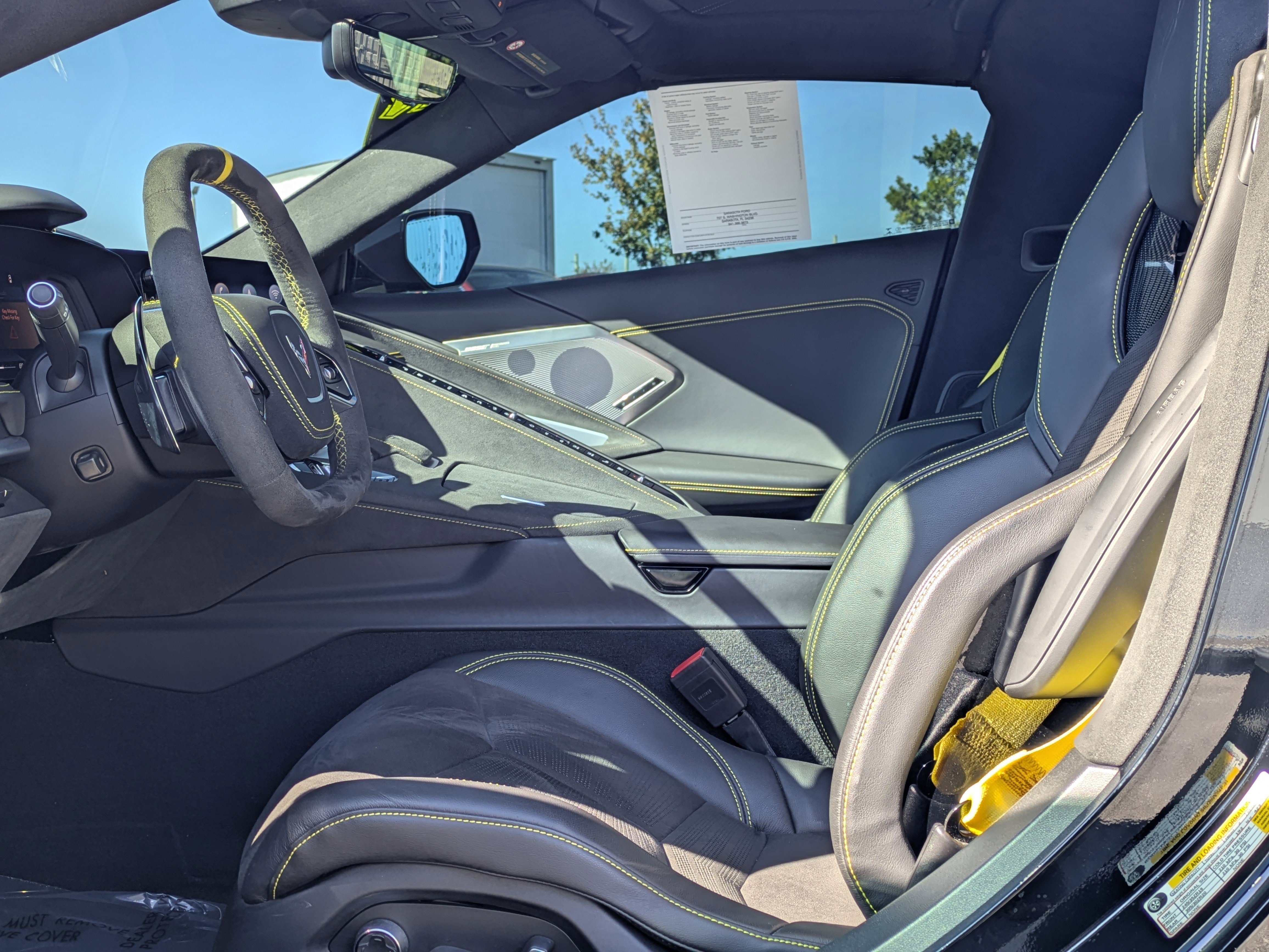 Used 2021 Chevrolet Corvette Stingray Premium Cpe w/ Z51 Performance Package image 20