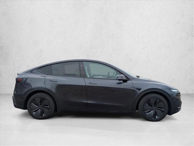 Used 2026 Tesla Model Y Long Range image 4
