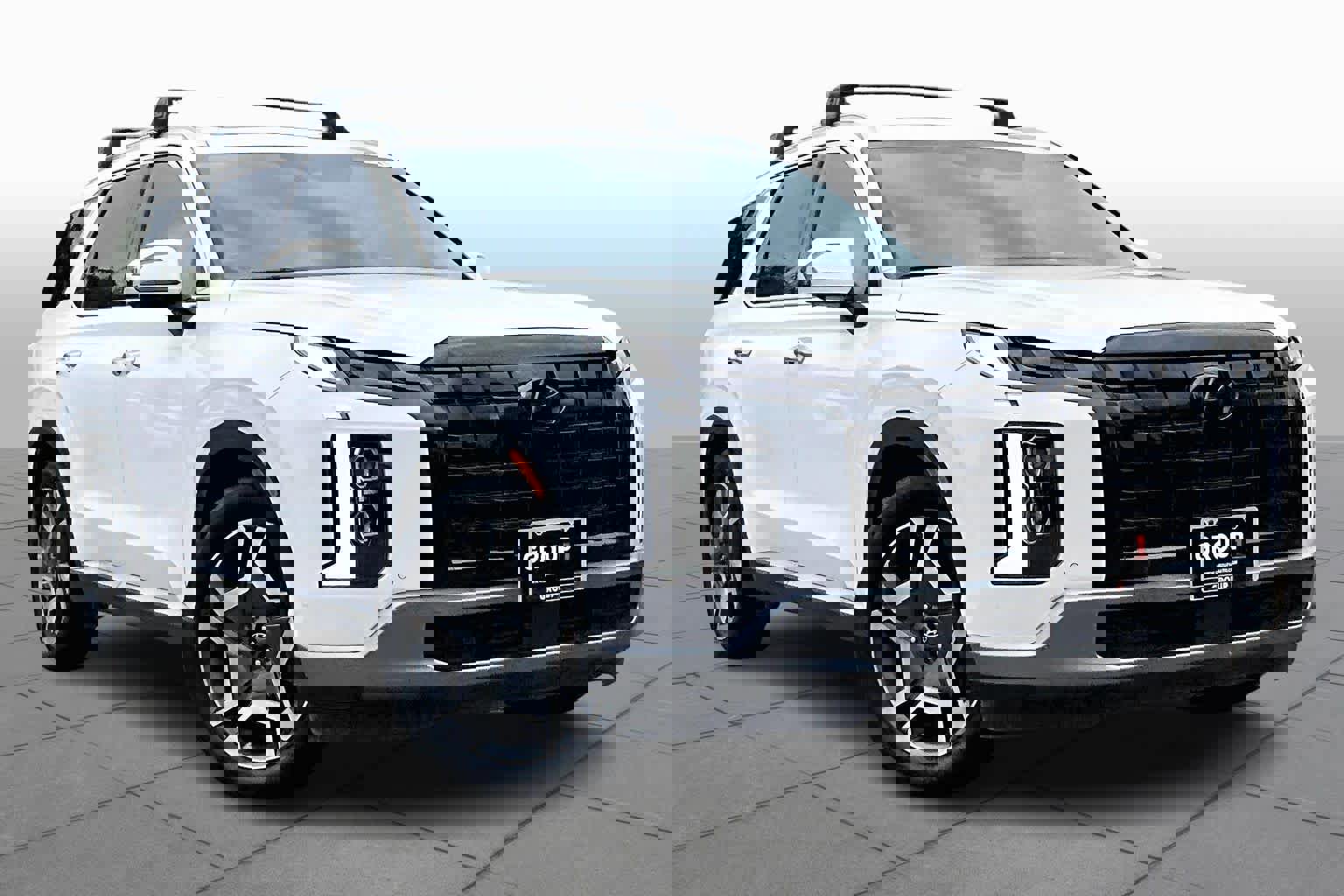 Used 2023 Hyundai Palisade Limited FWD image 3