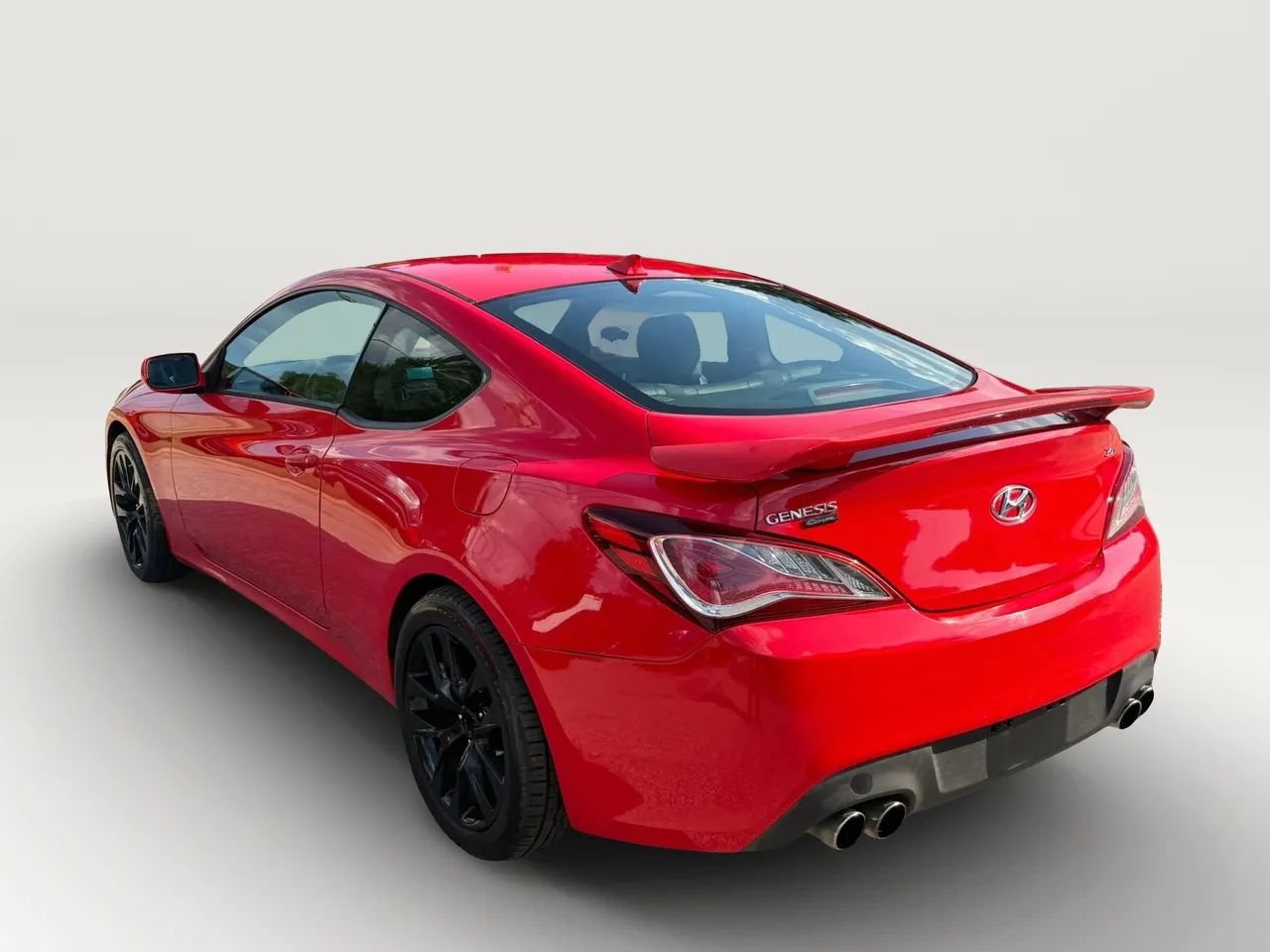 Used 2014 Hyundai Genesis 2.0T RWD image 5