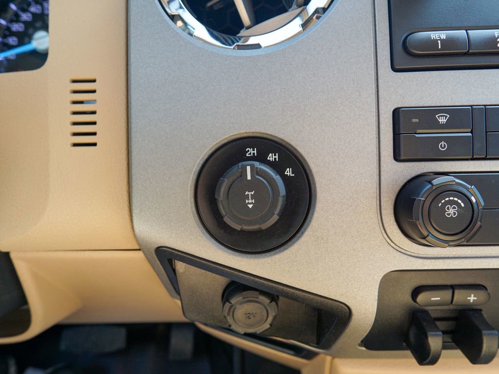 Used 2014 Ford F250 XLT w/ XLT Value Package AWD/4WD image 23