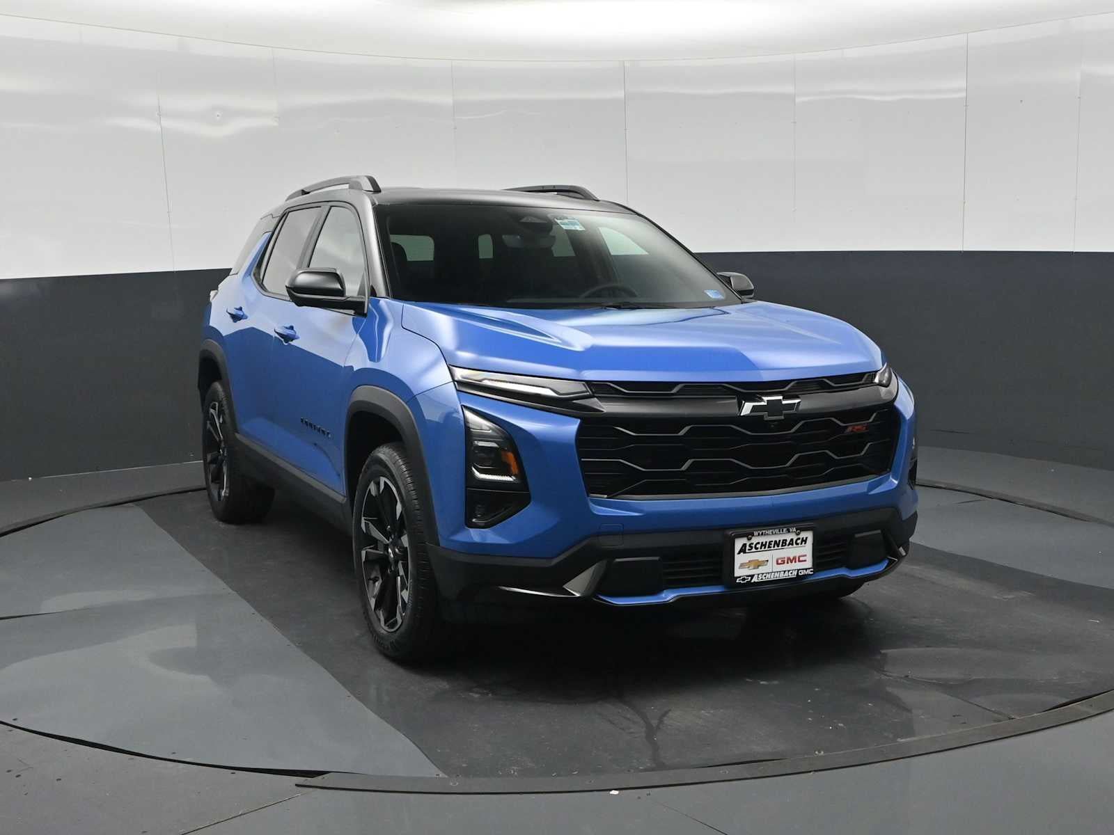 Used 2025 Chevrolet Equinox RS w/ Safety and Technology Package AWD/4WD image 3
