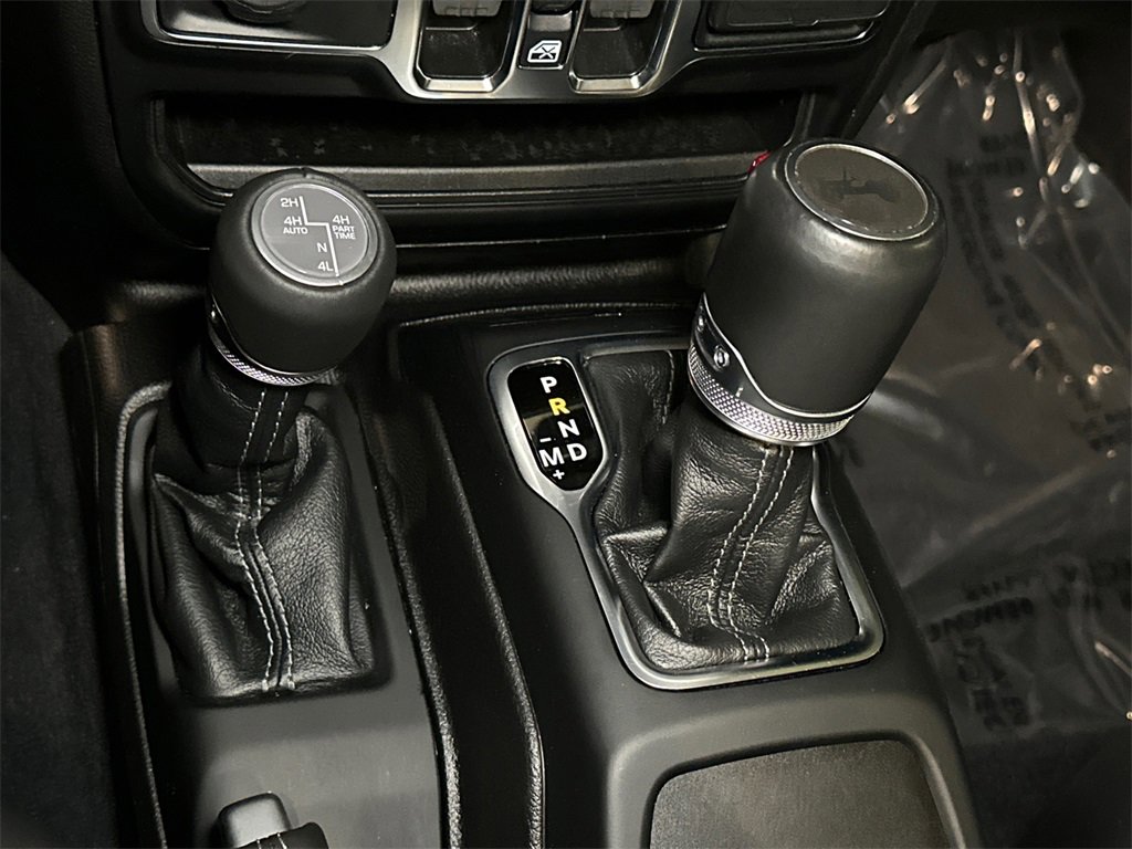 Used 2024 Jeep Wrangler High Altitude image 26