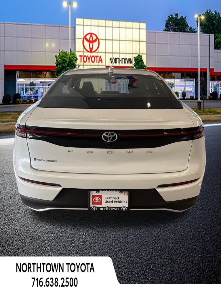 Used 2024 Toyota Crown XLE image 8