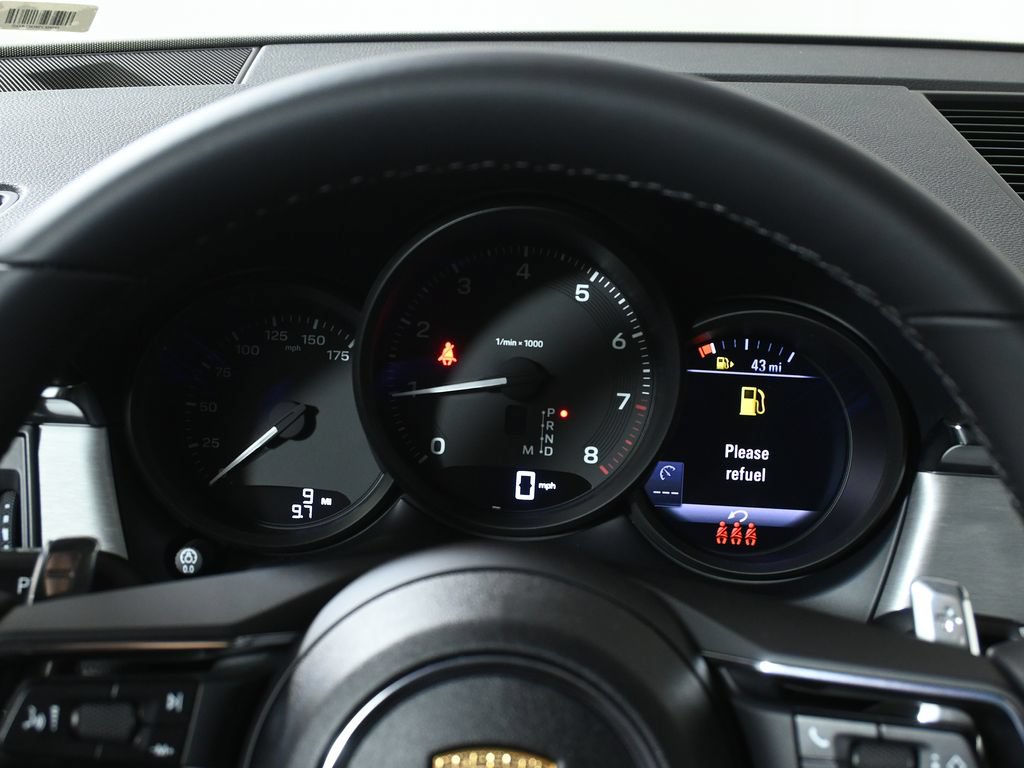 New 2026 Porsche Macan AWD/4WD image 20