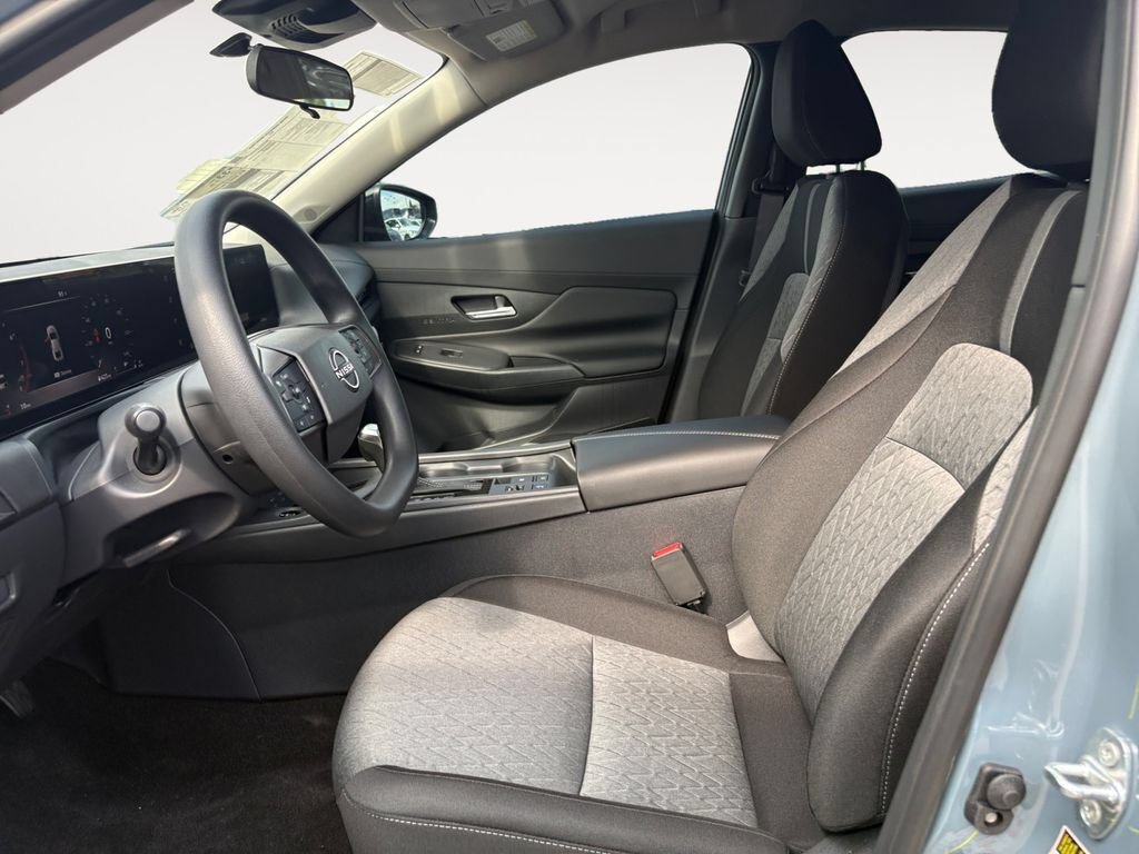 New 2026 Nissan Sentra SV w/ Floor Mat Package FWD image 9