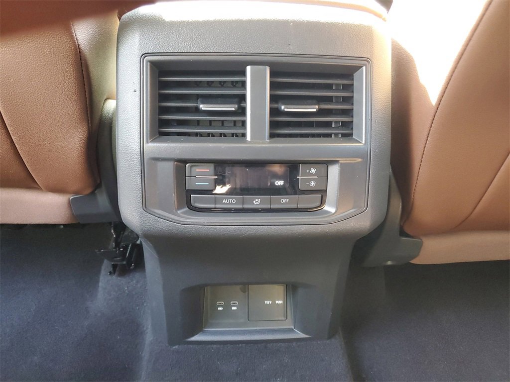 Used 2021 Volkswagen Atlas SE w/ Towing Package image 14