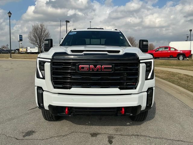 Used 2024 GMC Sierra 2500 AT4 w/ AT4 Premium Plus Package image 9