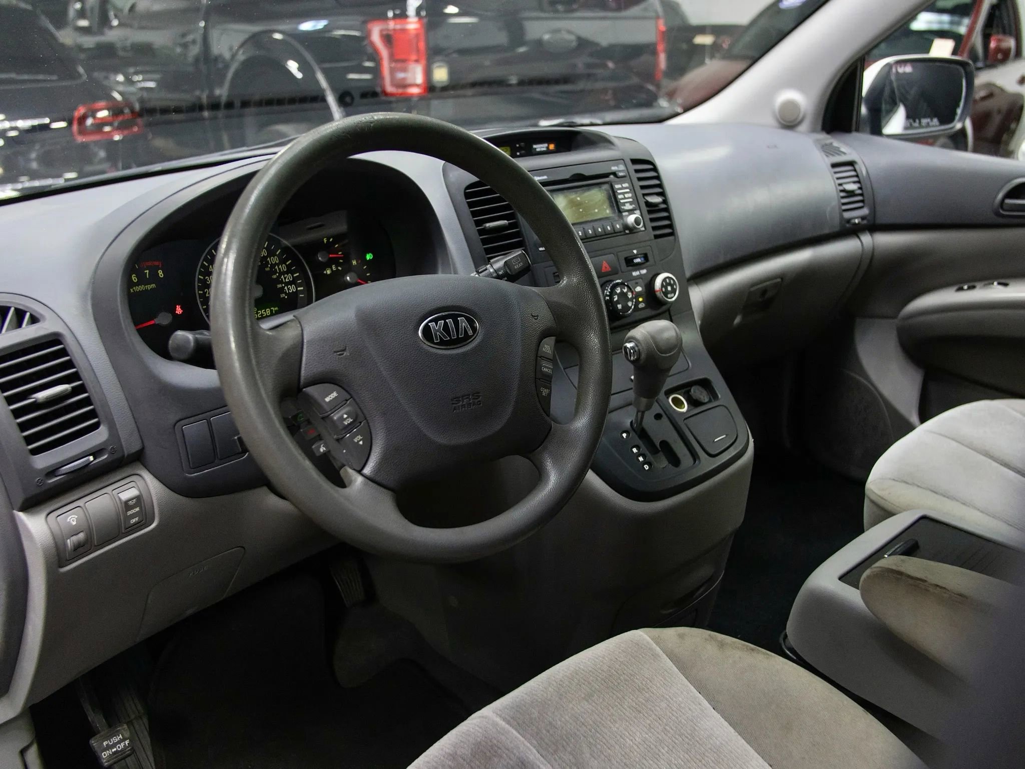 Used 2014 Kia Sedona LX image 14