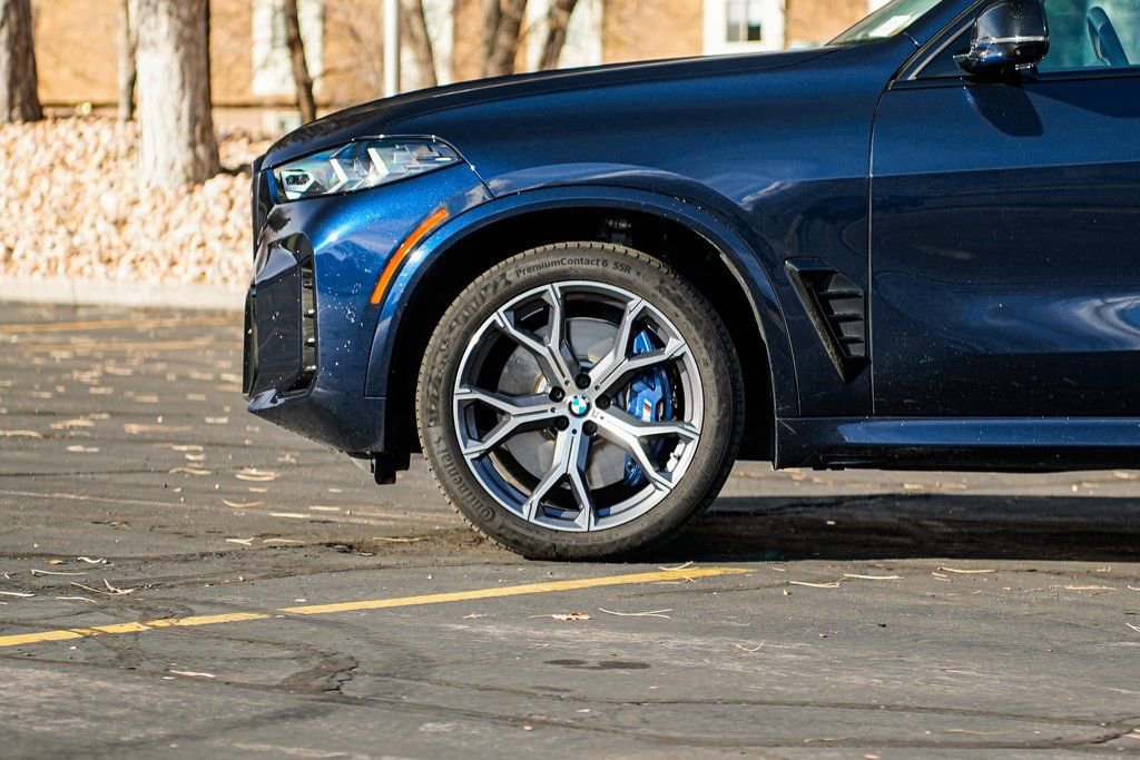 Certified 2025 BMW X5 M60i AWD/4WD image 8
