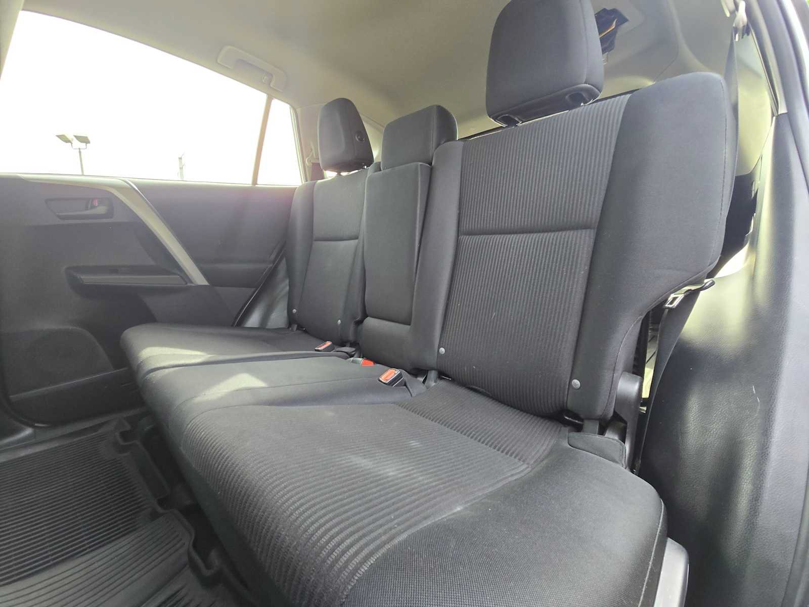Used 2017 Toyota RAV4 LE w/ All Weather Liner Package AWD/4WD image 17