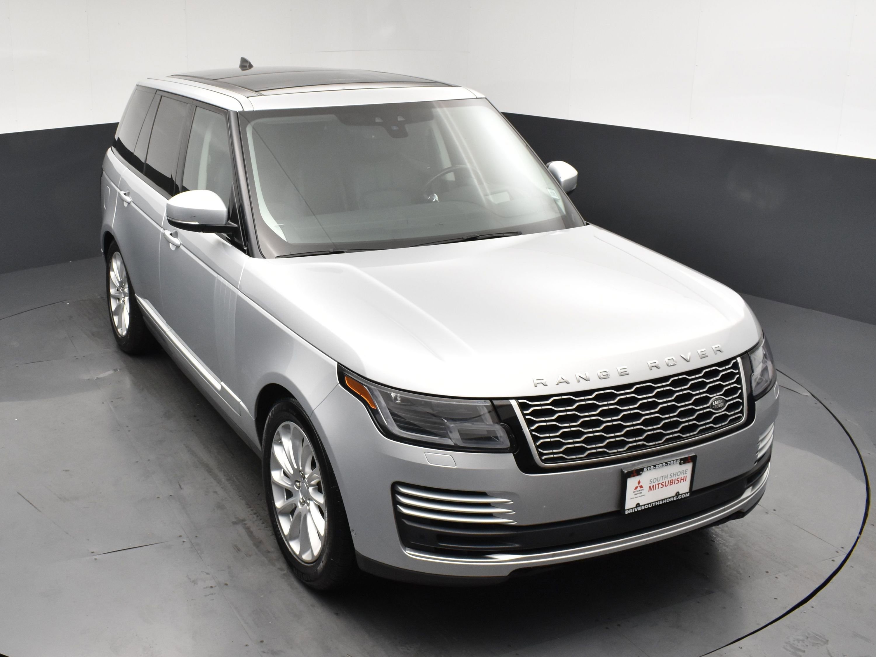 Used 2020 Land Rover Range Rover HSE image 21