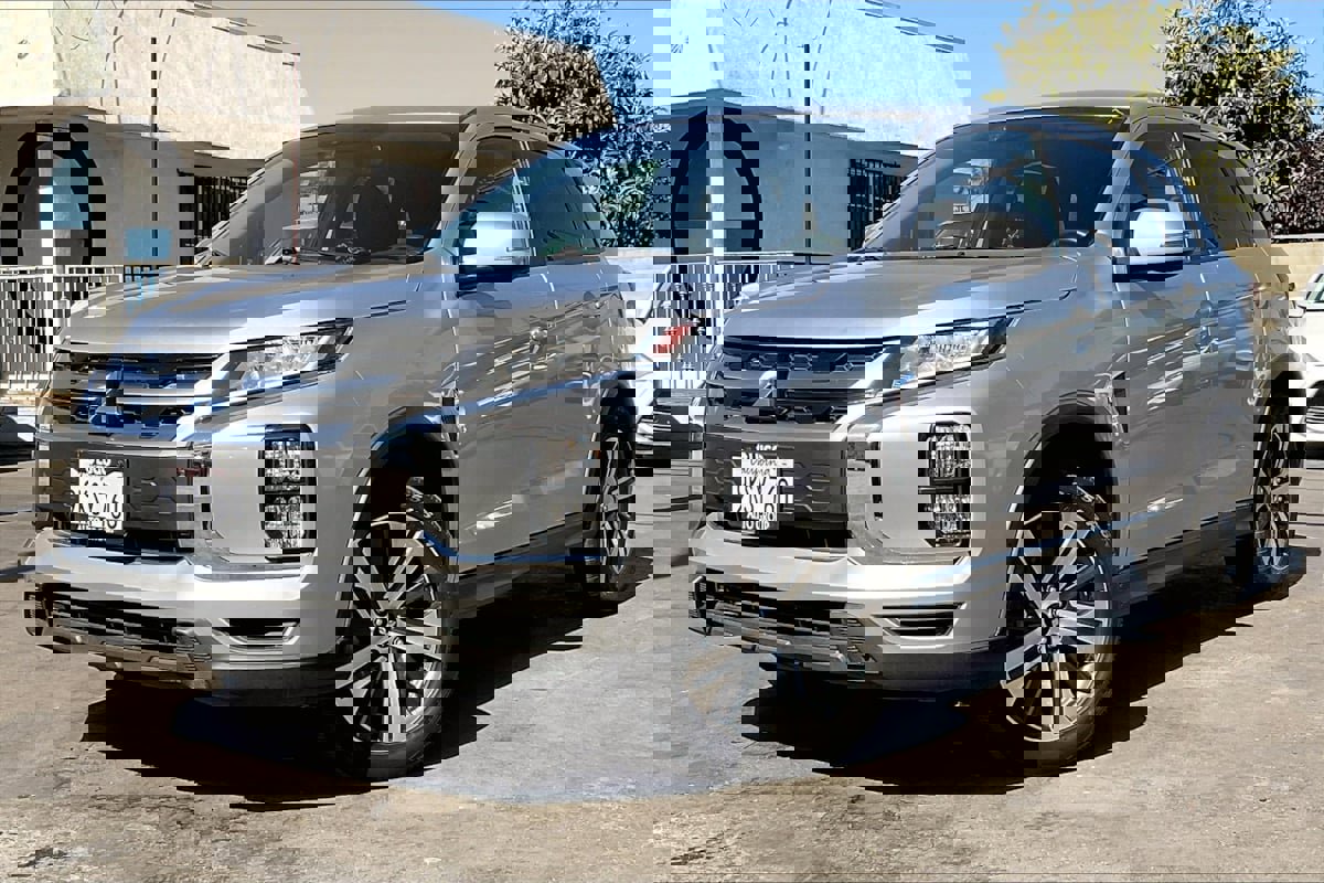 Used 2021 Mitsubishi Outlander Sport SE image 12