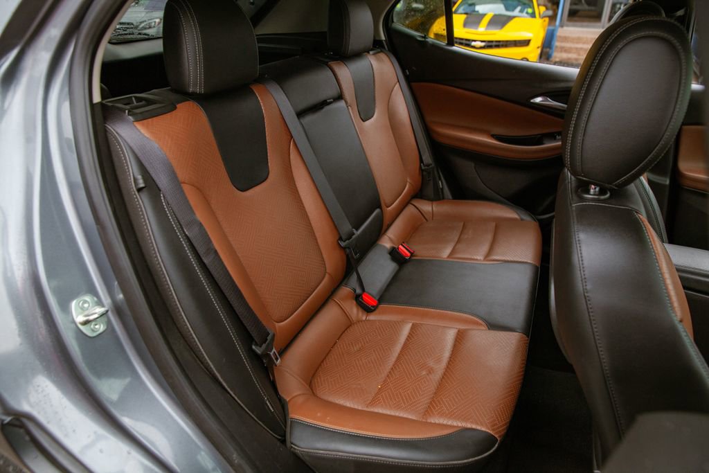 Used 2021 Buick Encore GX Essence w/ Experience Buick Package image 12