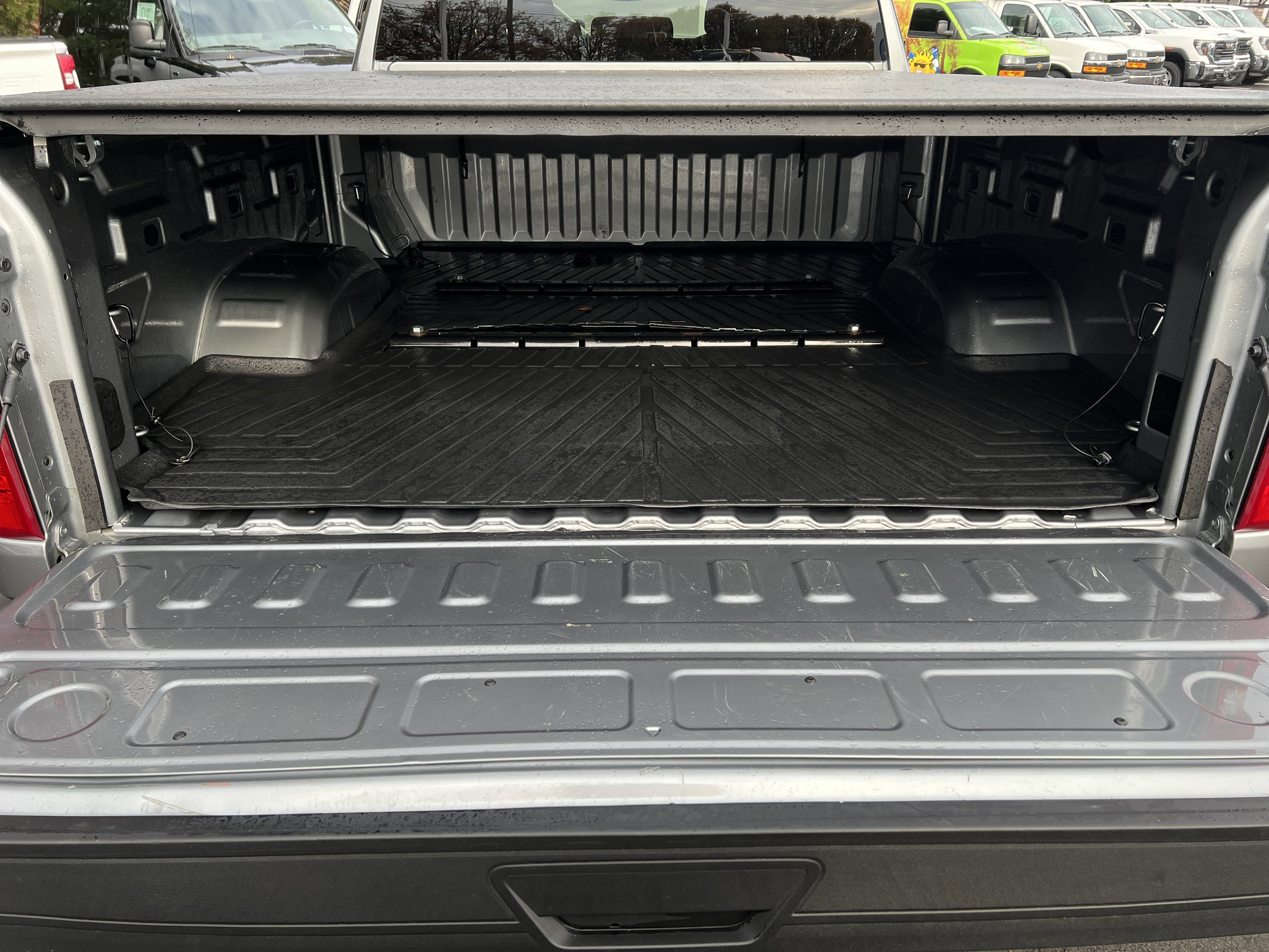 Certified 2025 Chevrolet Silverado 2500 Custom image 31