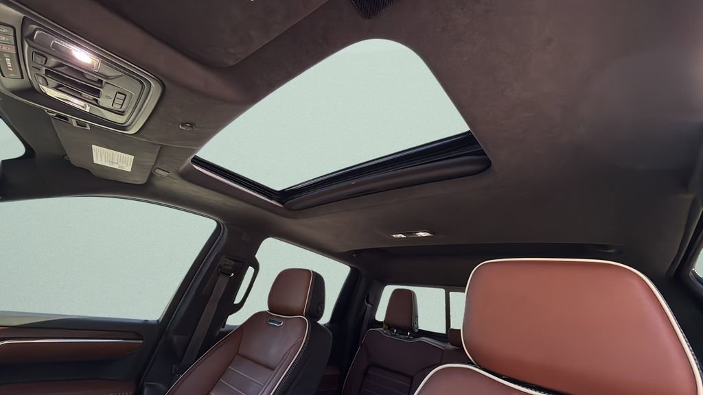 Used 2025 GMC Sierra 1500 Denali Ultimate image 15