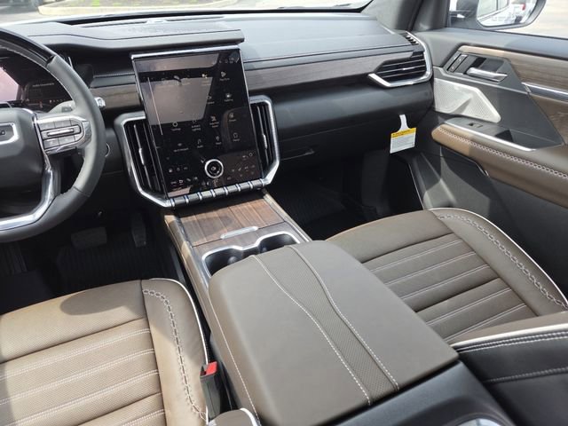 New 2026 GMC Acadia Denali Ultimate w/ LPO, Floor Liner Package image 34