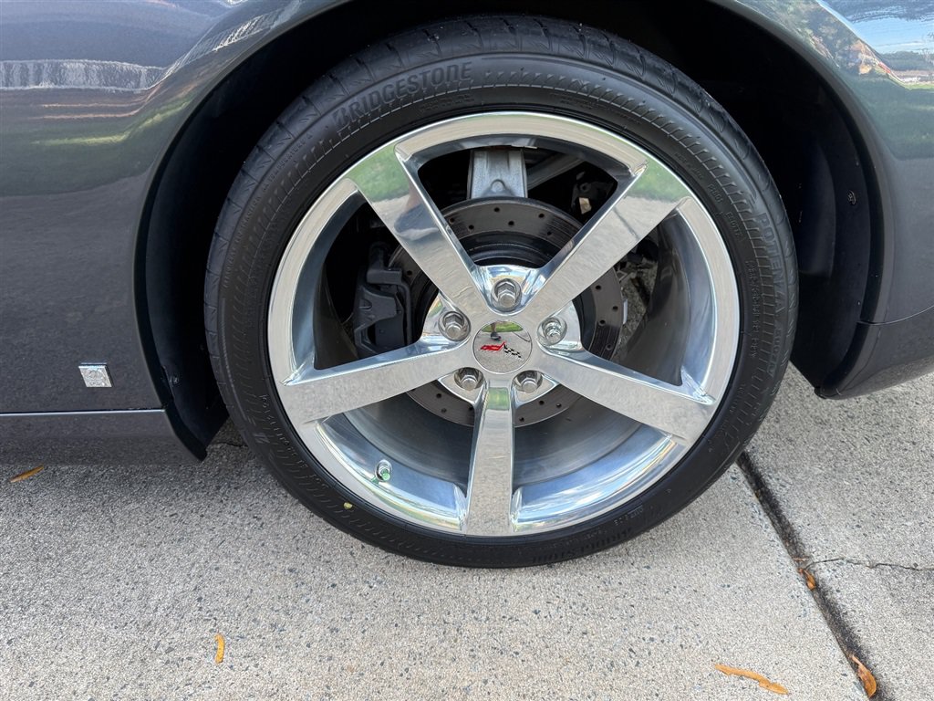 Used 2009 Chevrolet Corvette Coupe RWD image 24