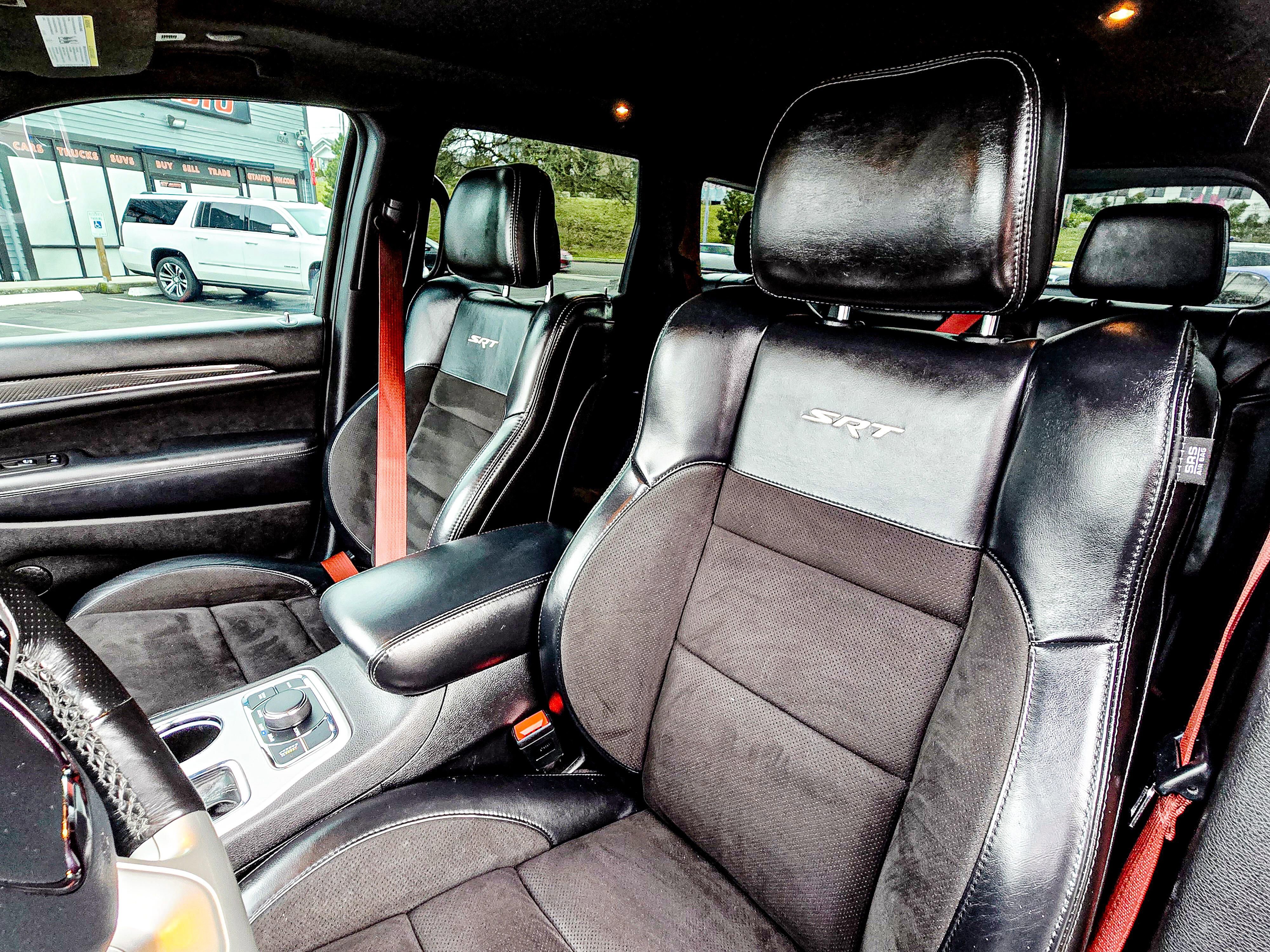 Used 2021 Jeep Grand Cherokee SRT AWD/4WD image 10