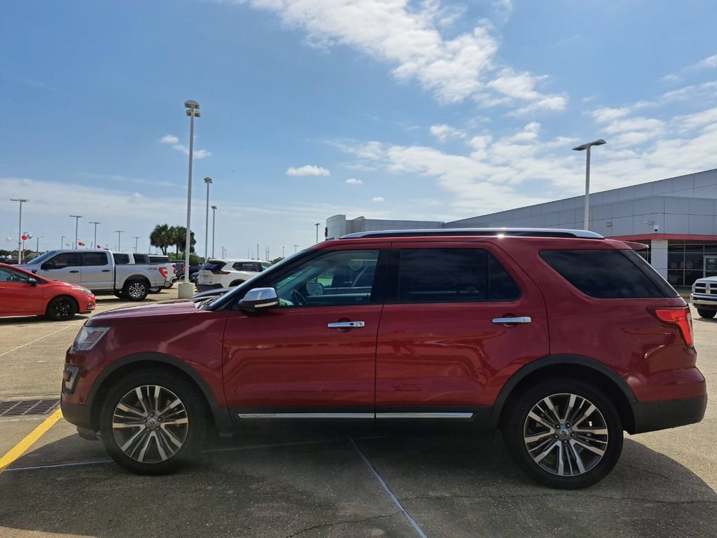 Used 2017 Ford Explorer Platinum AWD/4WD image 5