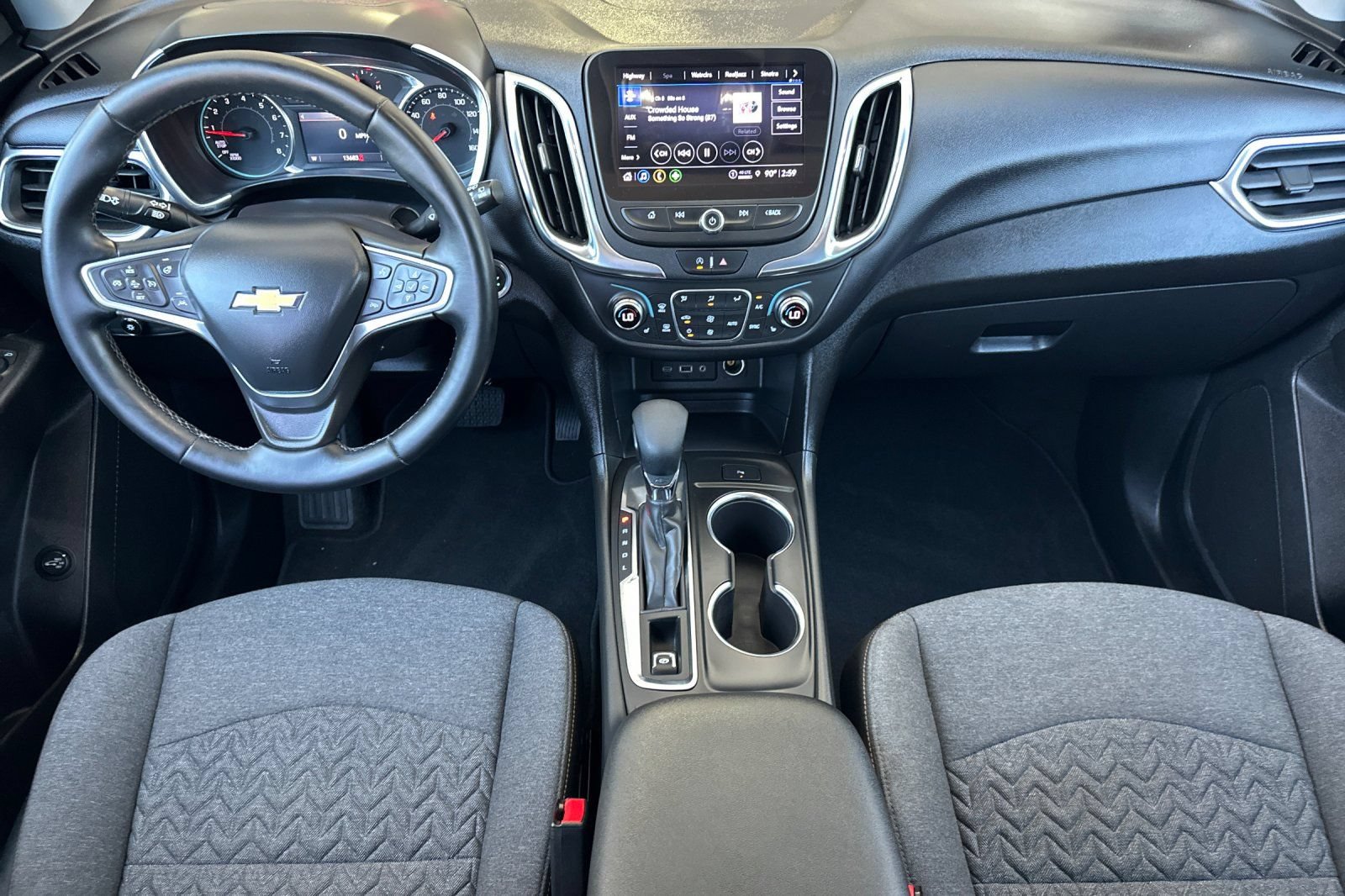 Used 2023 Chevrolet Equinox LT FWD image 18