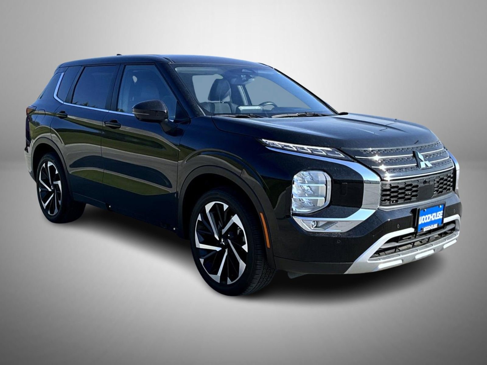 Used 2022 Mitsubishi Outlander SE image 3