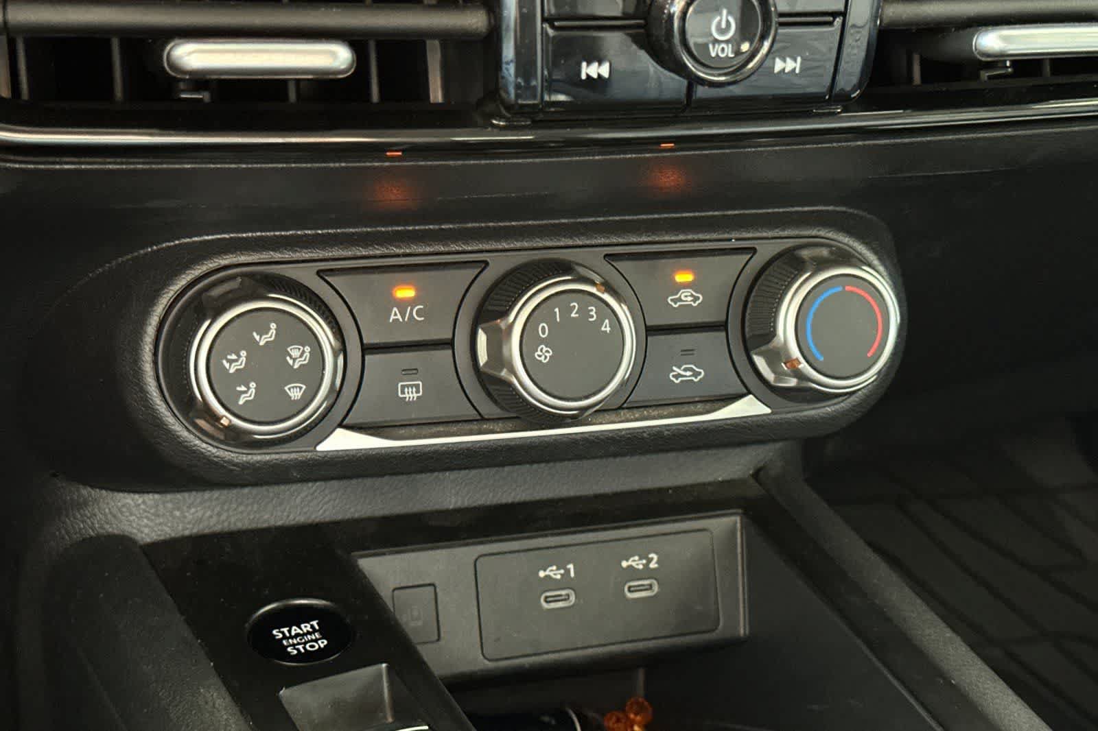 Used 2025 Nissan Kicks SV FWD image 20