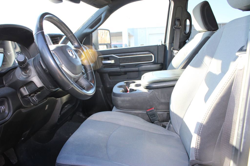 Used 2024 RAM 2500 Big Horn image 33