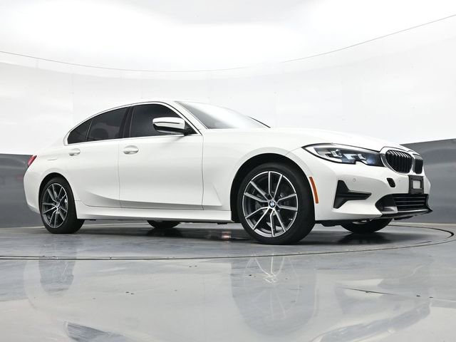 Used 2019 BMW 330i Sedan w/ Driving Assistance Package image 35