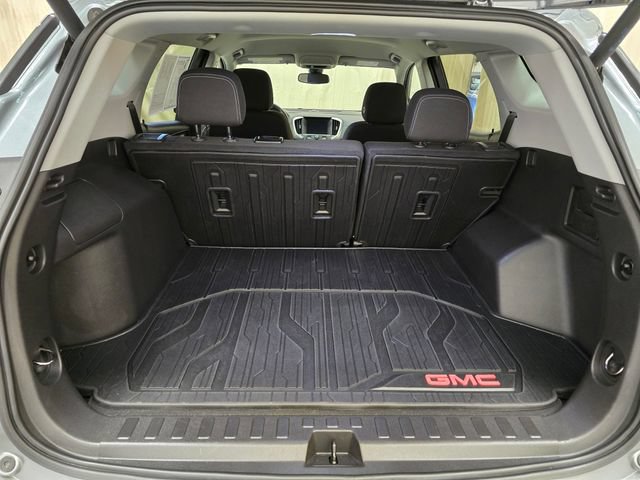 Used 2023 GMC Terrain SLE w/ Driver Convenience Package AWD/4WD image 30