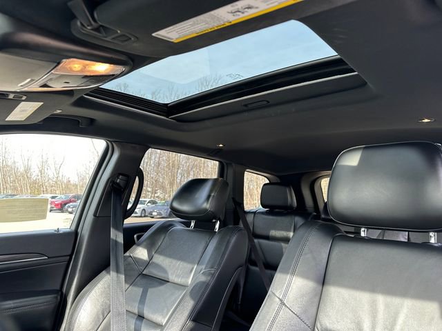 Used 2021 Jeep Grand Cherokee Limited w/ Premium Lighting Group image 36