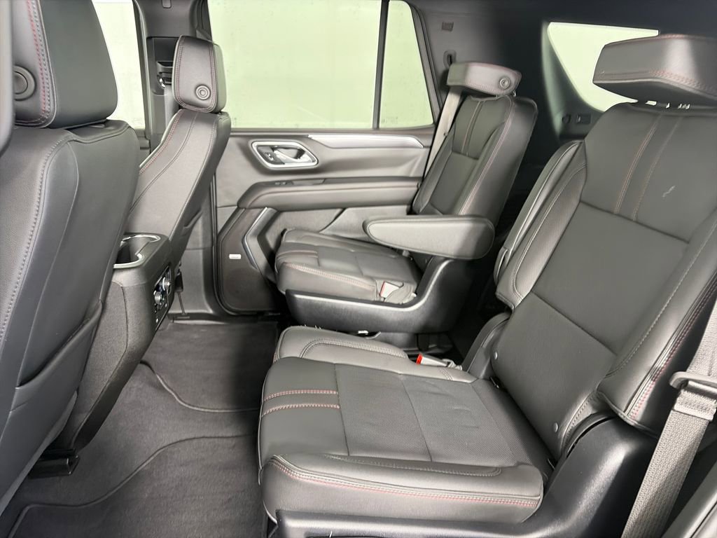 Used 2024 Chevrolet Tahoe RST w/ Luxury Package AWD/4WD image 13