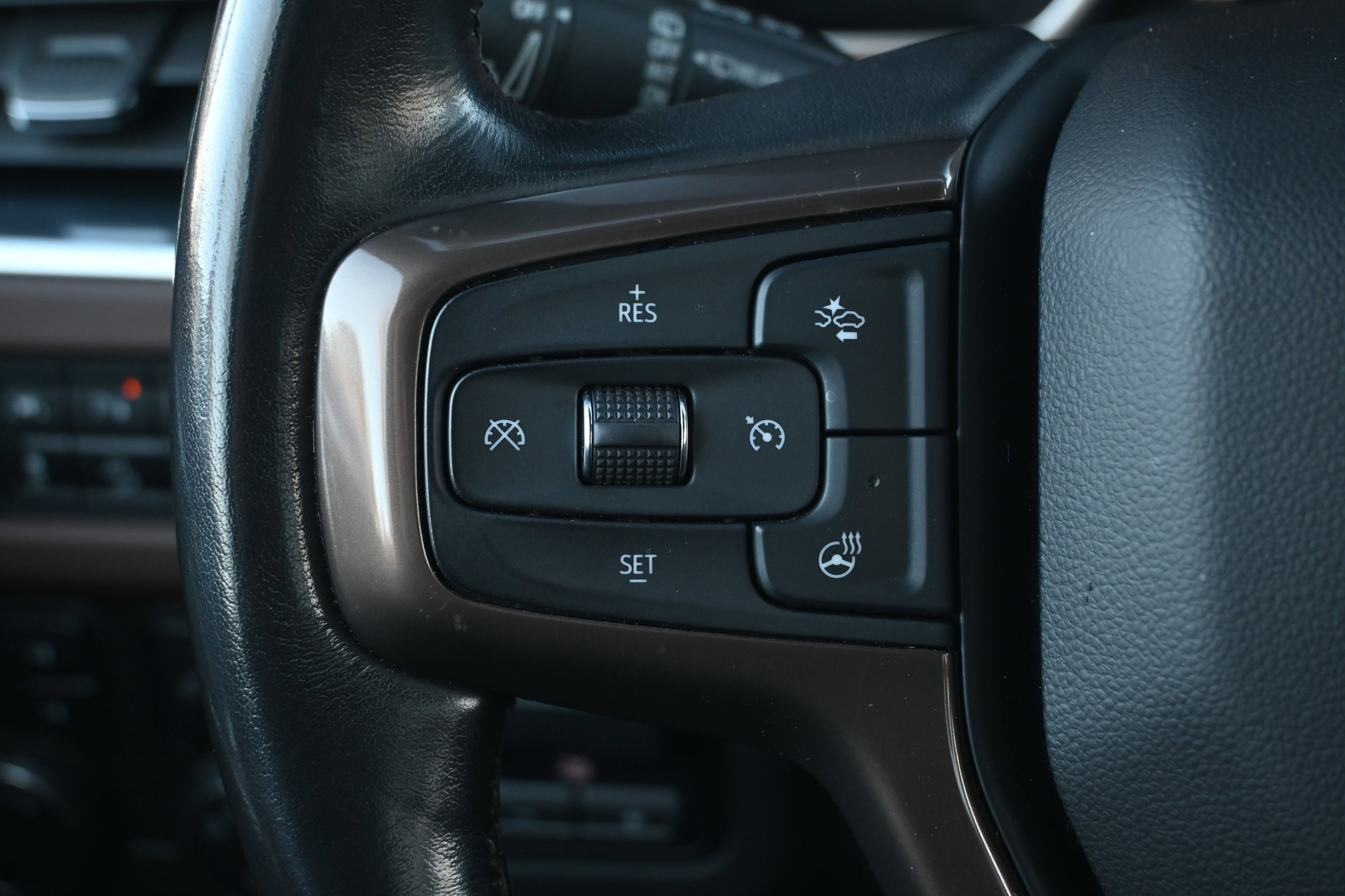 Used 2021 Chevrolet Tahoe High Country w/ Premium Package image 32