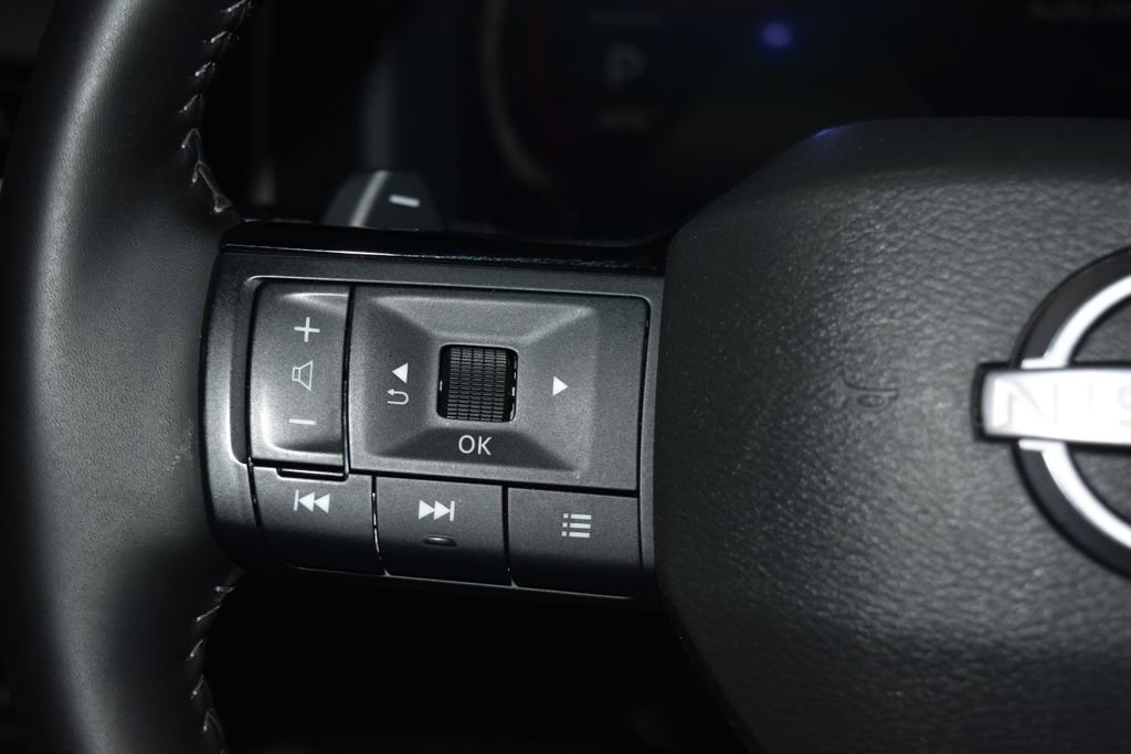 Certified 2026 Nissan Rogue SL AWD/4WD image 7