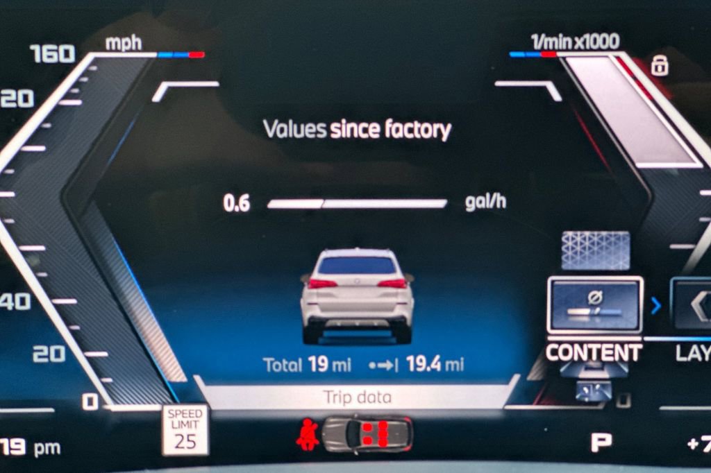 New 2026 BMW X5 M60i w/ Executive Package image 31