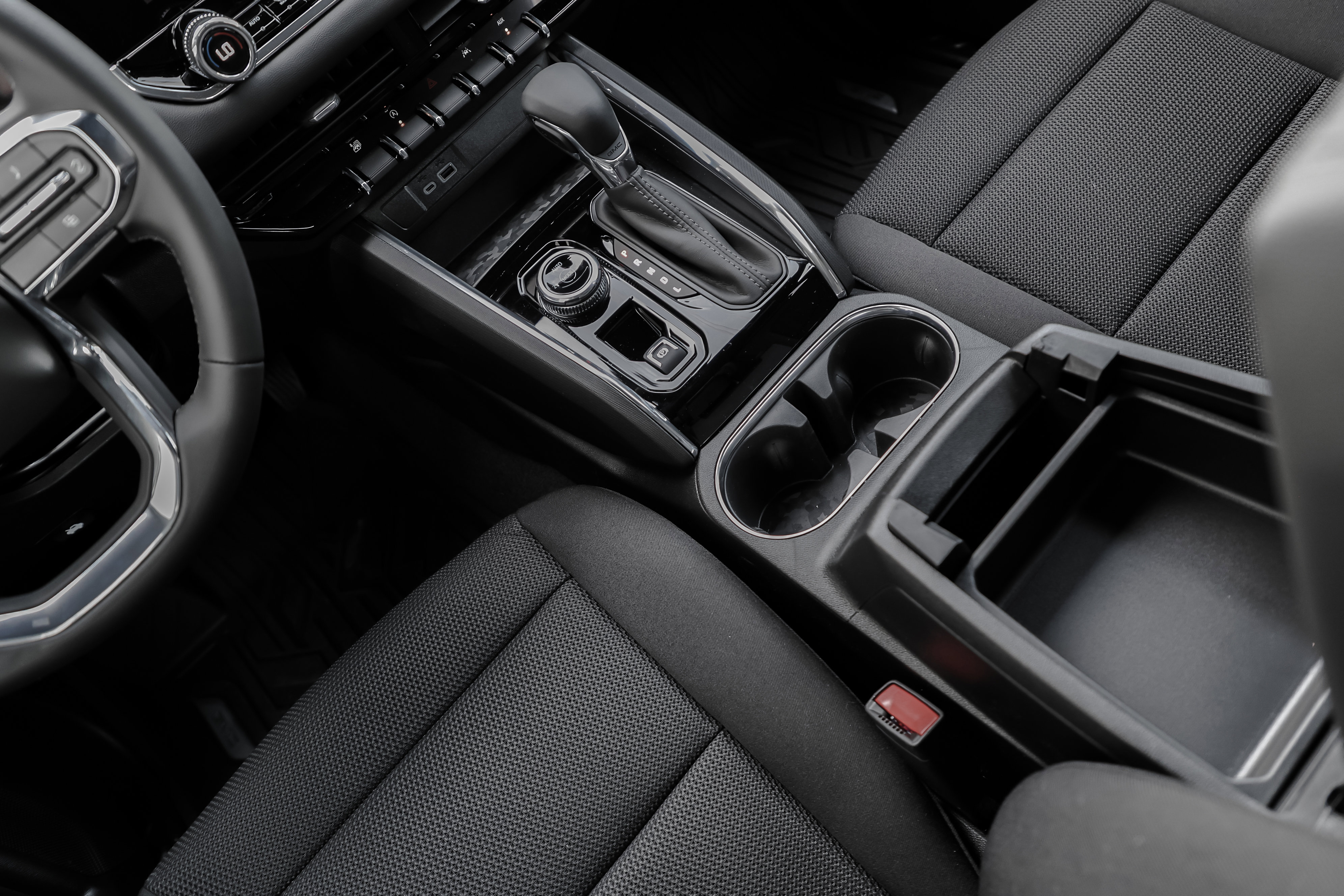 New 2026 GMC Canyon Elevation w/ Convenience Package image 27