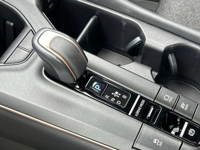 Used 2023 Toyota Crown AWD/4WD image 73