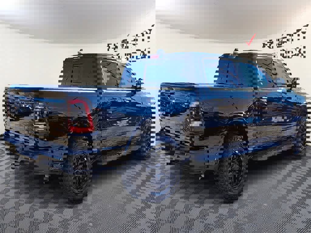 Used 2022 RAM 1500 Big Horn w/ Built-to-serve Edition image 4