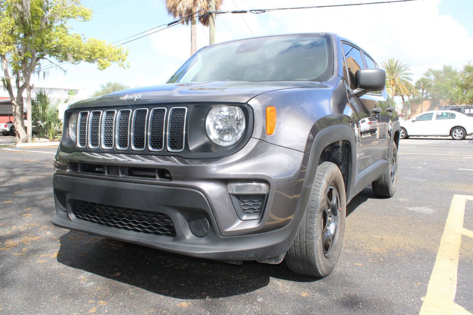 Used 2021 Jeep Renegade Sport image 2
