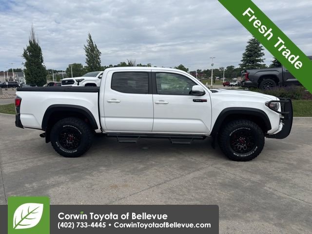 Used 2017 Toyota Tacoma TRD Pro AWD/4WD image 2
