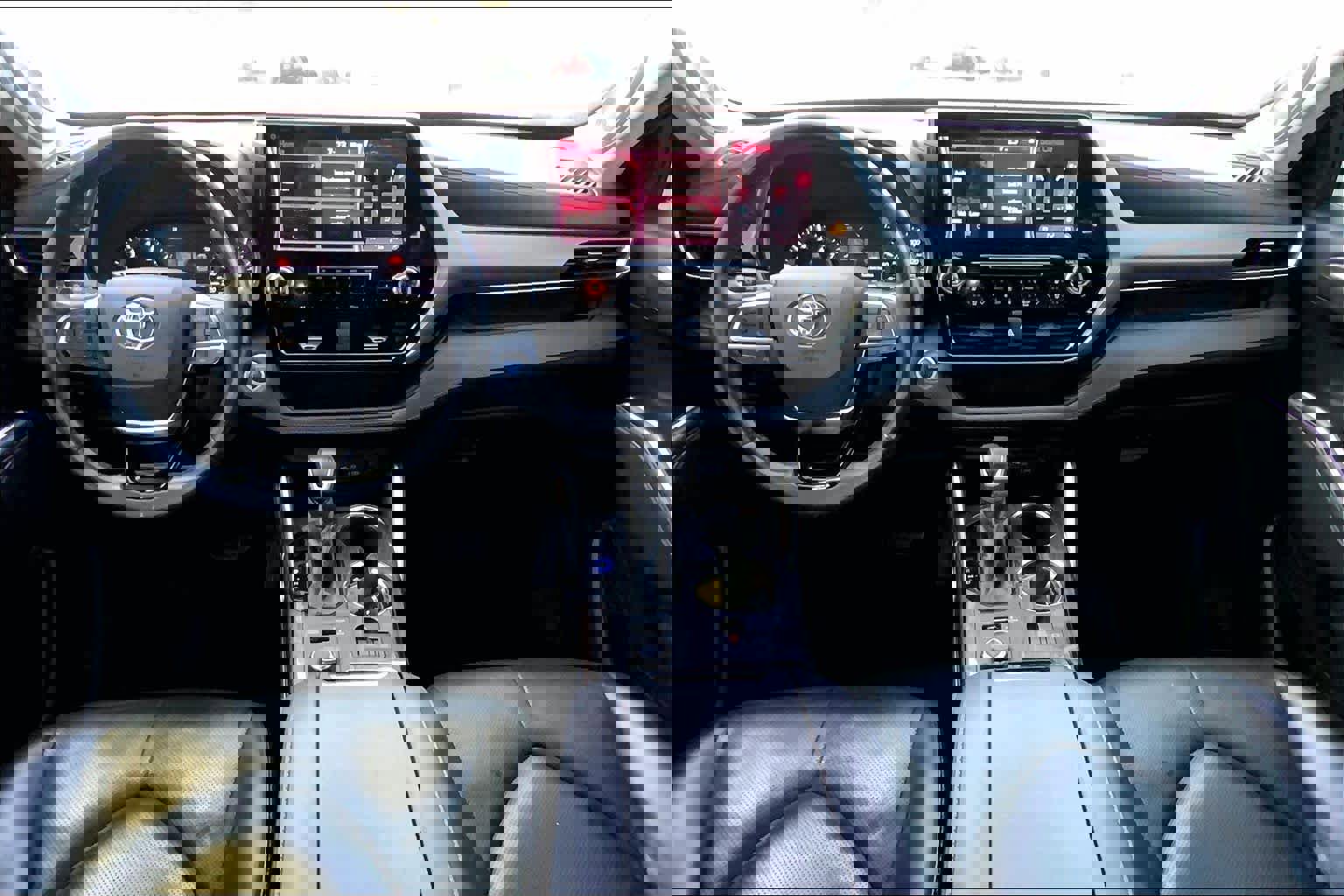 Used 2020 Toyota Highlander Limited AWD/4WD image 15