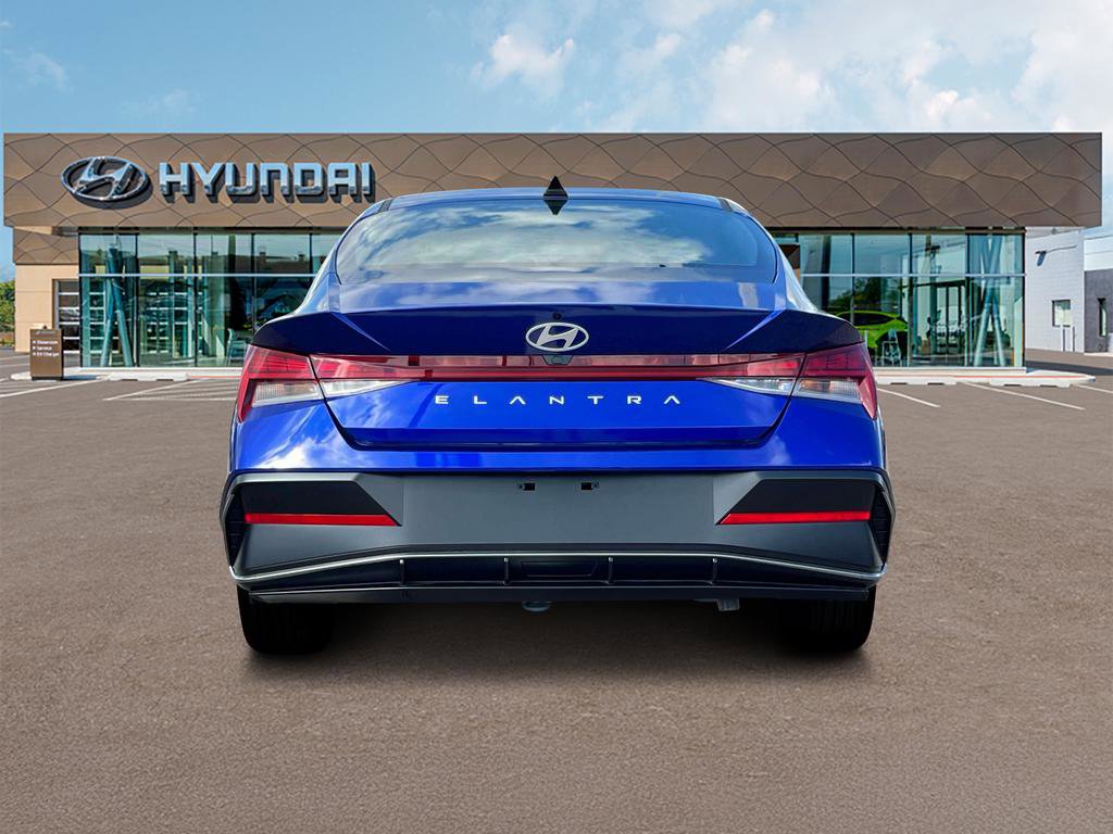 New 2025 Hyundai Elantra SEL image 6