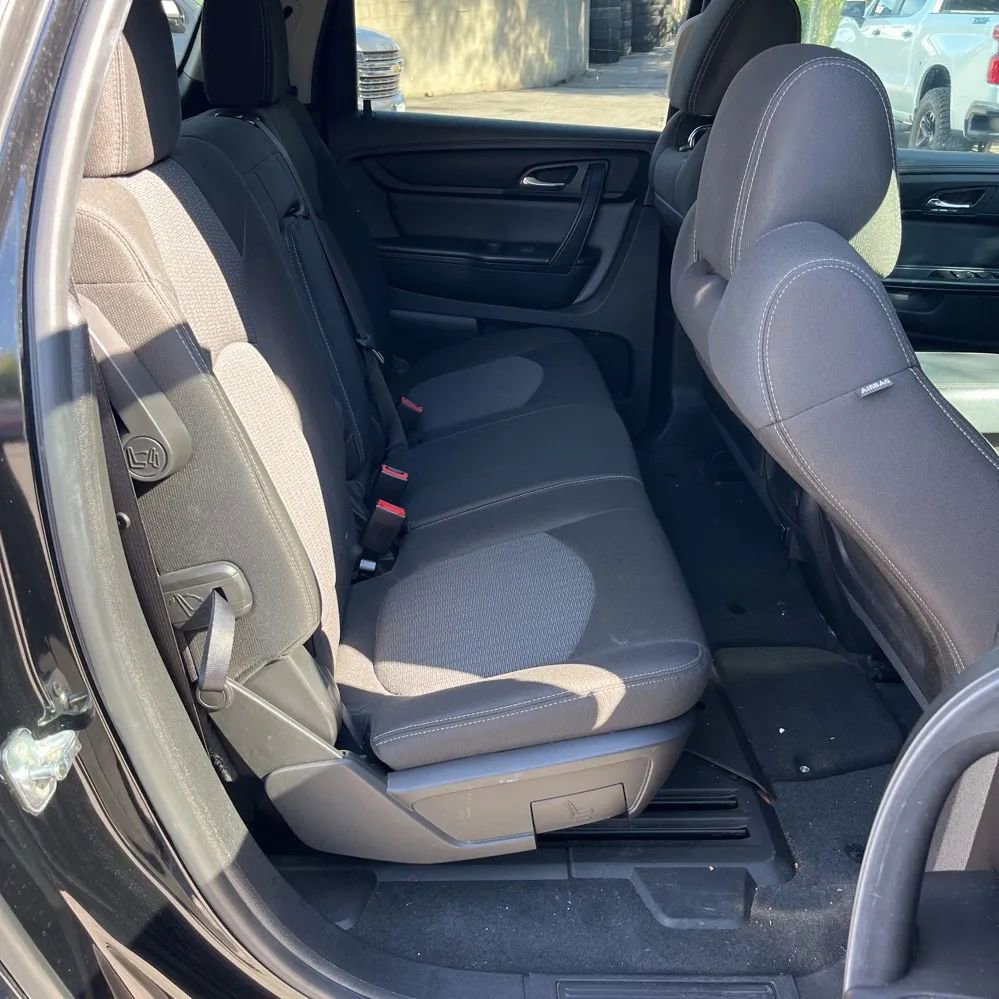 Used 2016 Chevrolet Traverse LT image 9